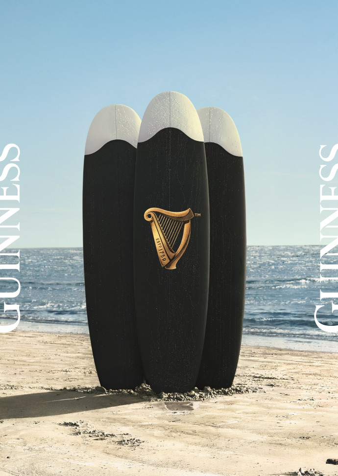 Guinness: Looks Like Guinness (Surfboard)