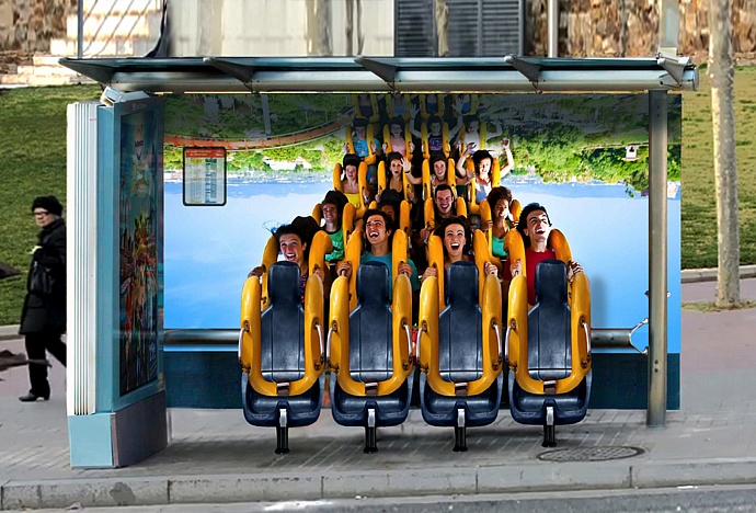 Port Aventura Park: Bus stop - roller coaster