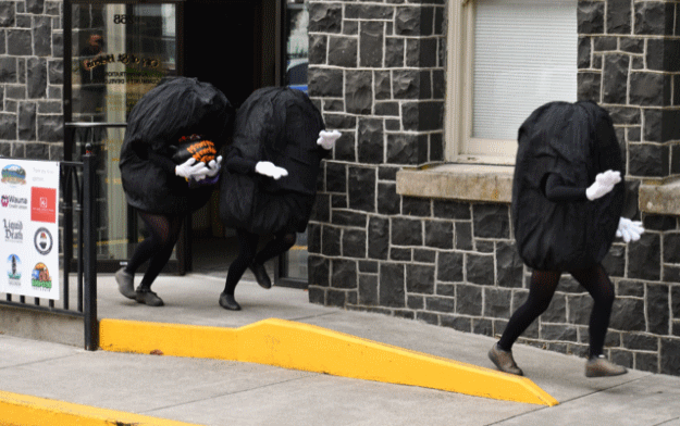 Sun Maid And Quench Unleash Candy-Stealing Raisin Zombies On Unsuspecting Oregon Town