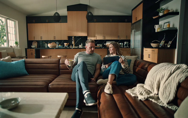 Carvana Debuts Integrated Ad Campaign Starring Kristen Bell and Dax Shepard