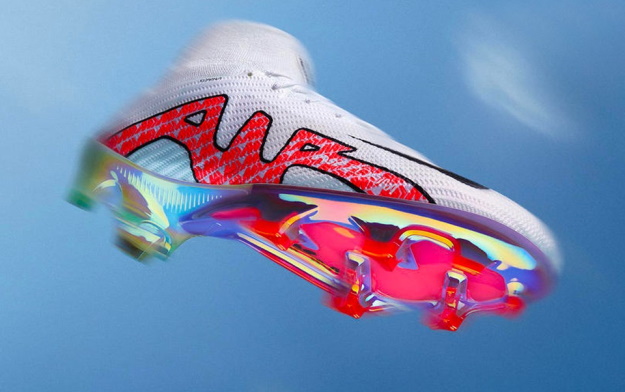 Builders Club and Nike Partner Up for Nike's Air Zoom Mercurial Football Boot
