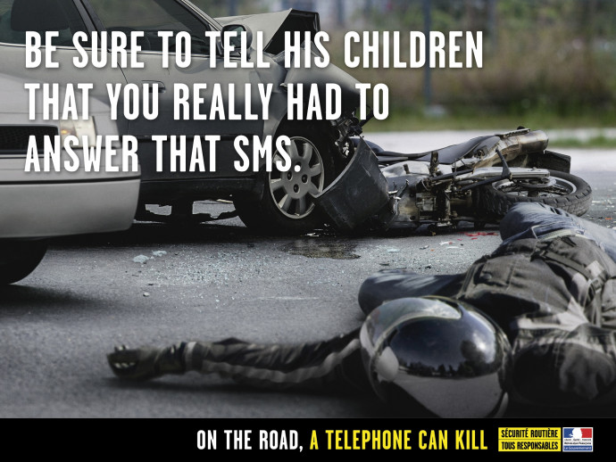 French Road Safety: On the Road, a Telephone Can Kill, 2