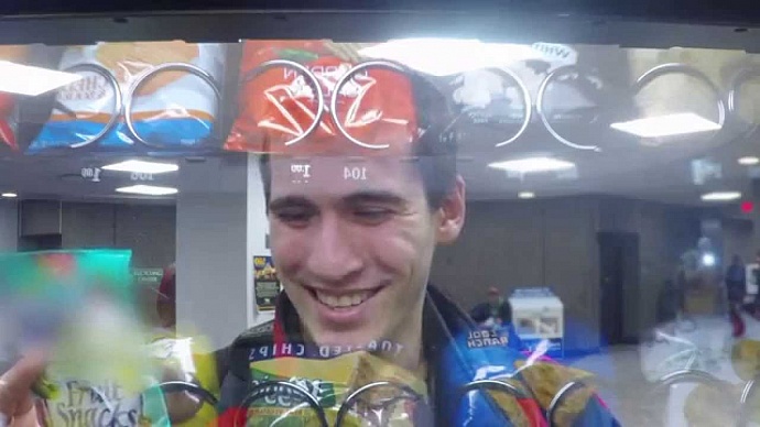 Independent Health Foundation: Vending Machine Prank - Read the ingredients