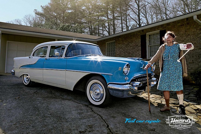 Howard's Auto Body: Vintage car